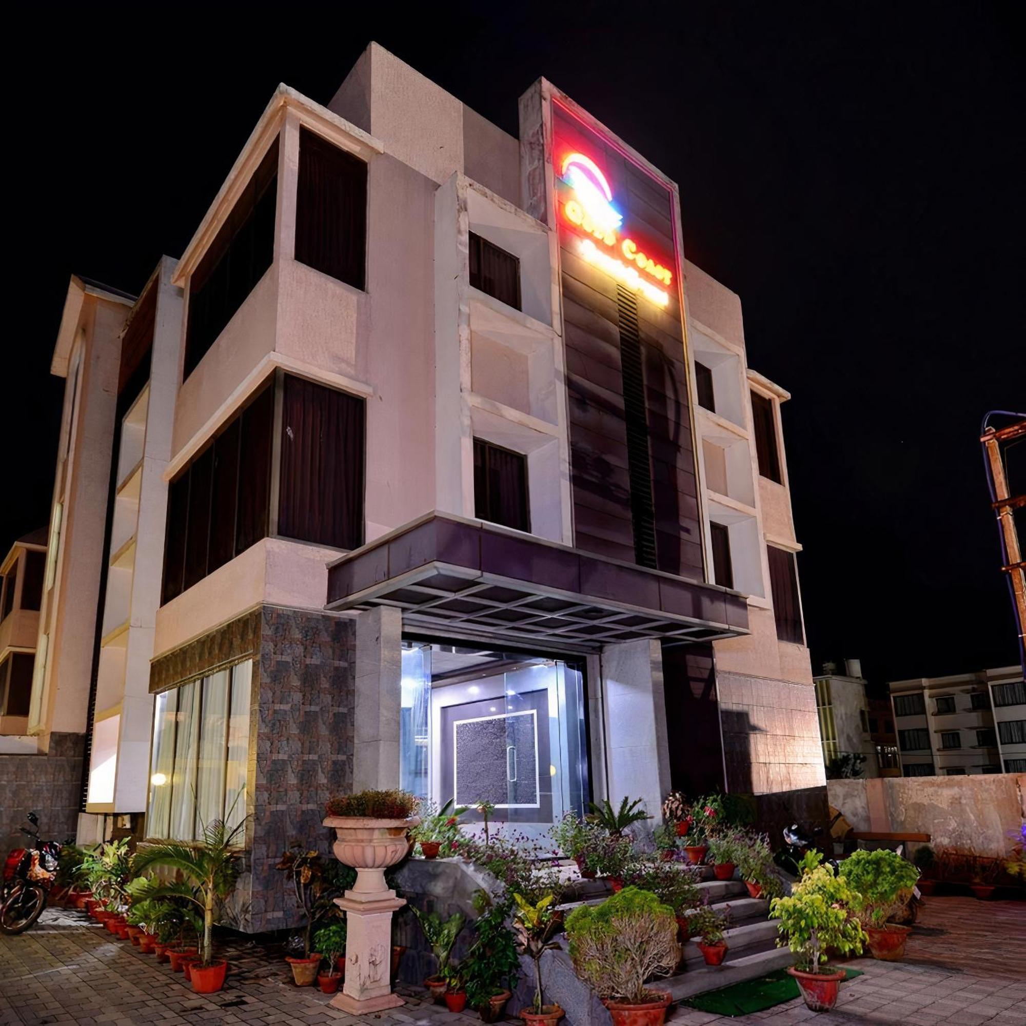 Gold Coast Beach Resort Puri Exterior photo