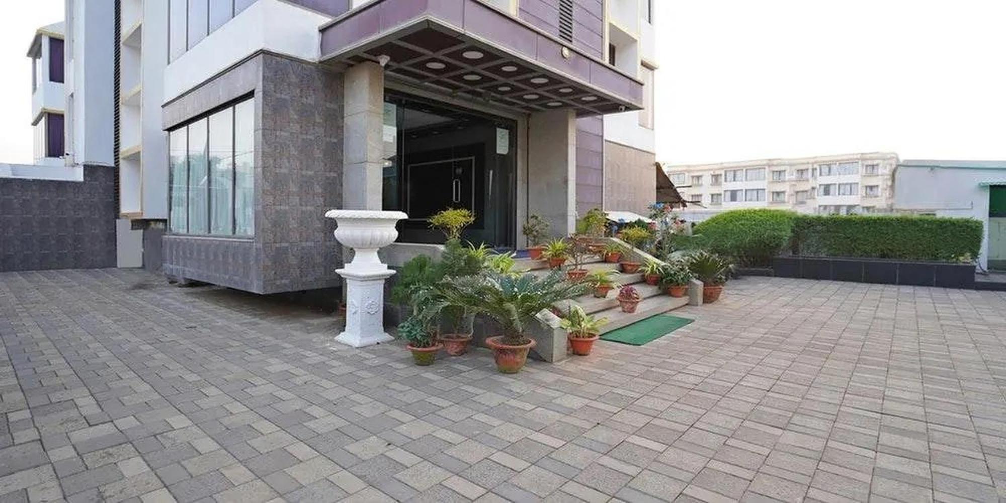 Gold Coast Beach Resort Puri Exterior photo