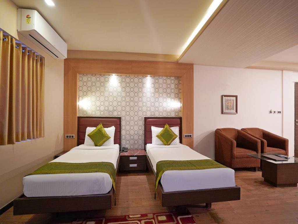 Gold Coast Beach Resort Puri Exterior photo